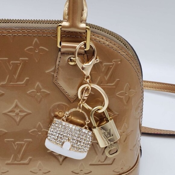 100% Auth Louis Vuitton Lock & Key with unbranded Bagcharm, Keycharm, Keychain - Picture 1 of 6